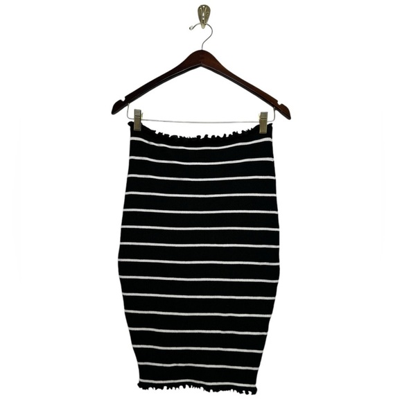 NWT REVOLVE SUPERDOWN Winona Tie Front Set Black & White S - Picture 6 of 15